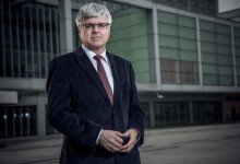 Portrait Svetlobne iluzije Urban Stebljaj Samo Hribar Milic portret