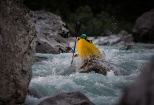 Goofing and Boofing on Soca River, Slovenia reka Soča kajak sportna fotografija slovenia